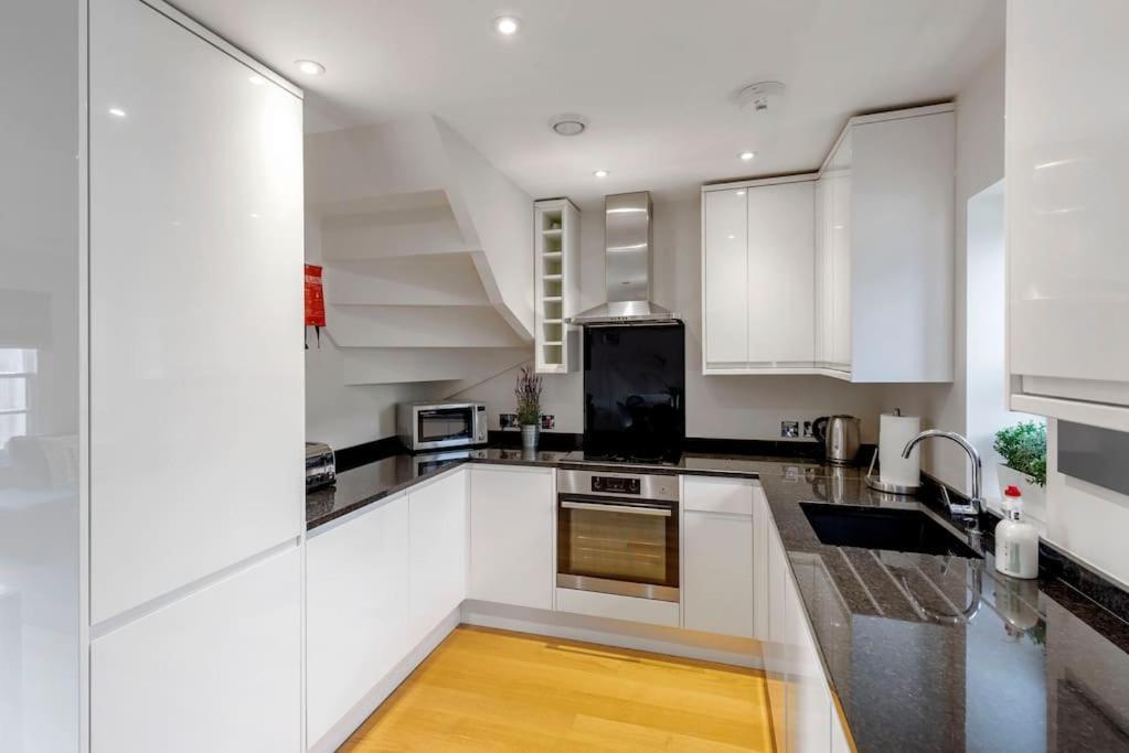 巴斯Fantastic 3-Bed House With Parking别墅 外观 照片
