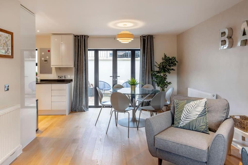 巴斯Fantastic 3-Bed House With Parking别墅 外观 照片