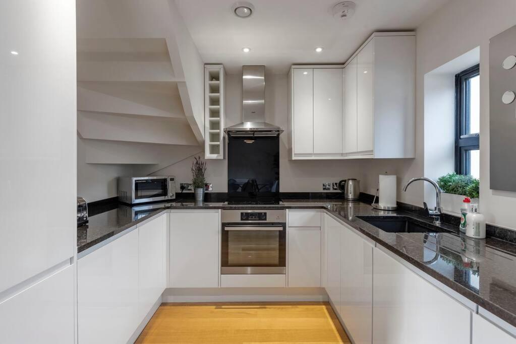 巴斯Fantastic 3-Bed House With Parking别墅 外观 照片